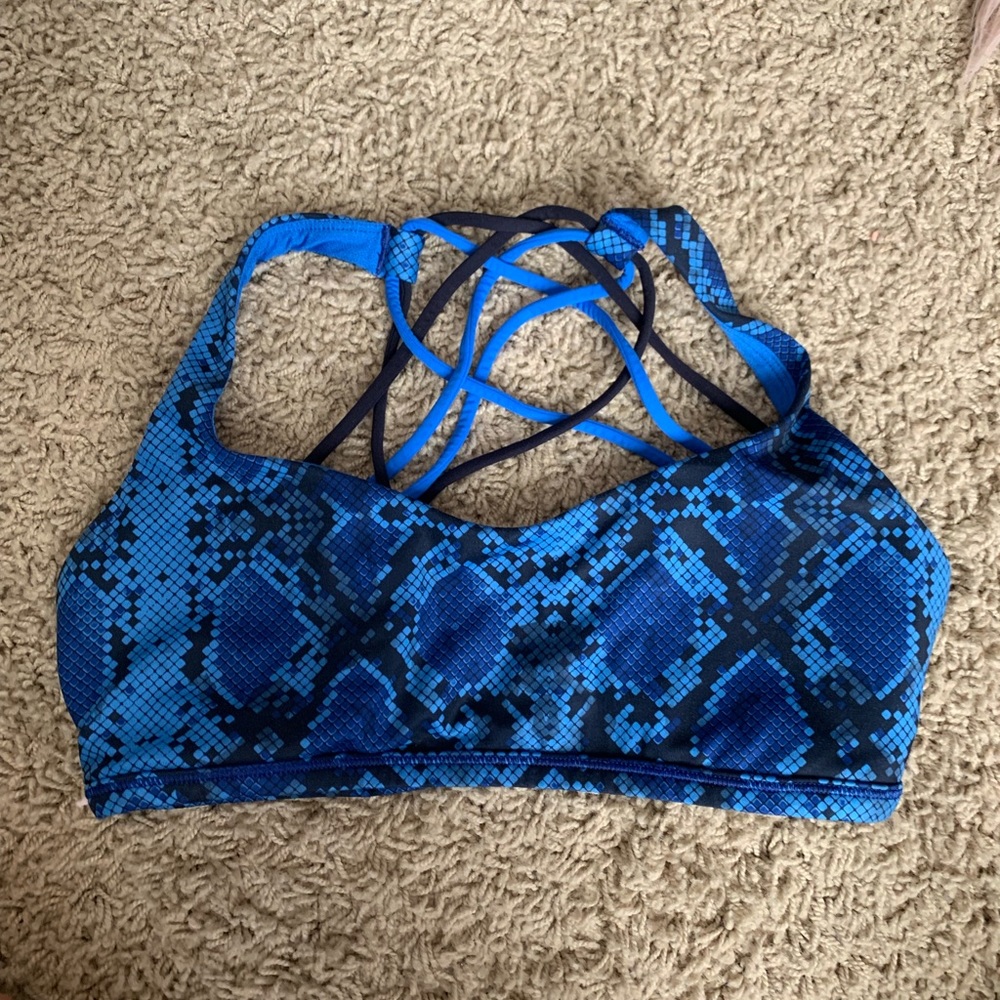 Lululemon Free To Be Sports Bra